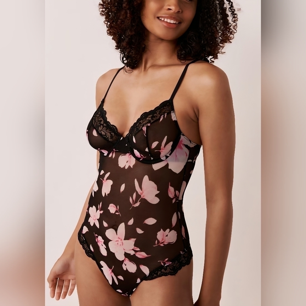 La Vie en Rose Floral Mesh Bodysuit NWOT Size Small Lace Trim Sexy Lingerie